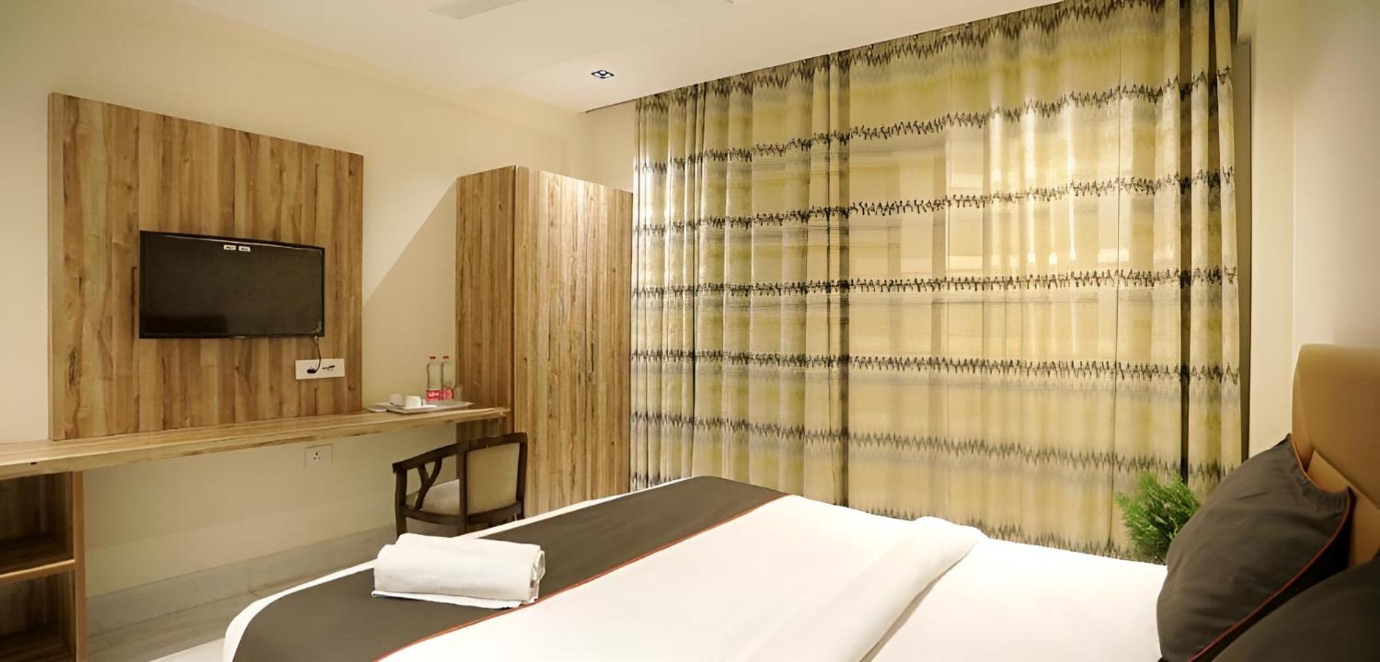 Goodluck House Near Terminal 3 Igi Airport Hotell New Delhi Exteriör bild
